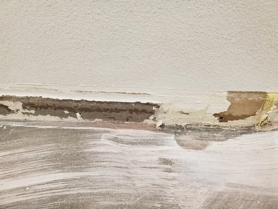 Winter storm roof leak dried in a living room in an Inglewood, CA home